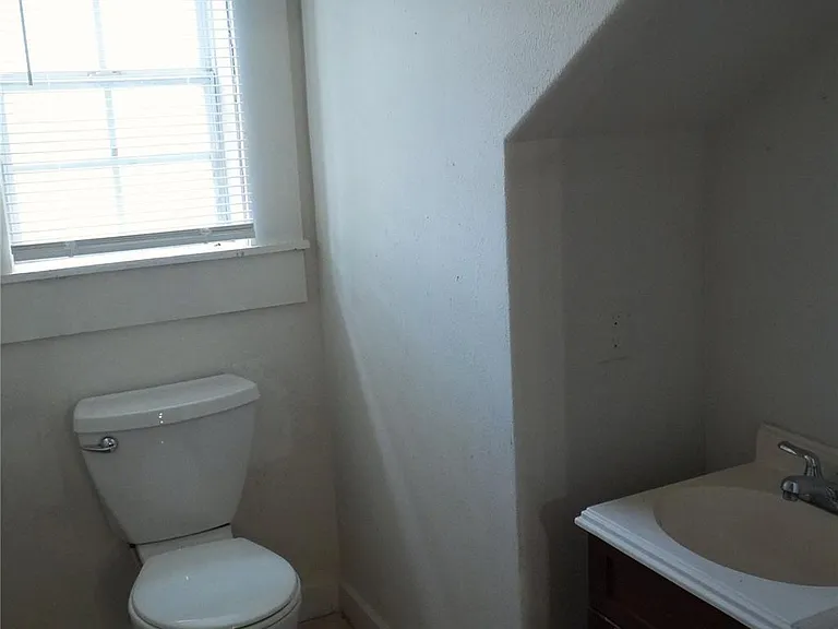 24206 Longenbaugh Rd — Photo 28