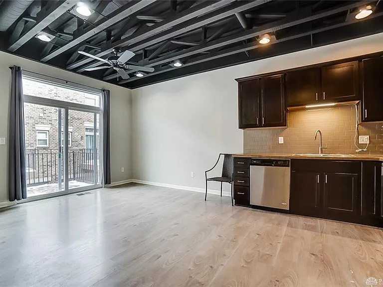 230 Keelboat Ct — Photo 5