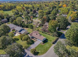 1426 Stoneridge Rd, Allentown, PA 18104