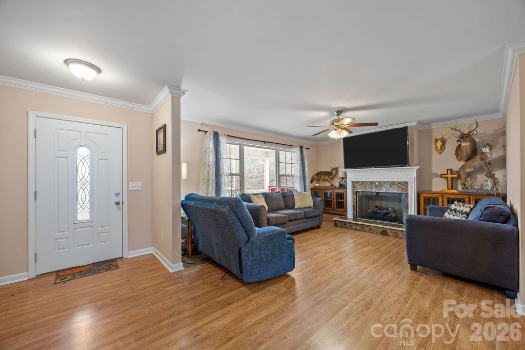 400 Honey Locust Trl, Whittier, NC - View 2