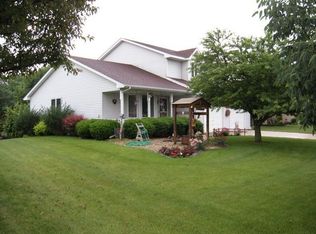 429 San Carlos Rd, Minooka, IL 60447