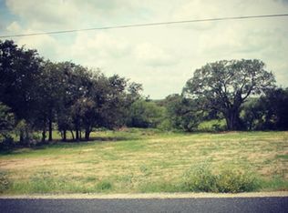 136 Westfield Lndg, La Vernia, TX 78121