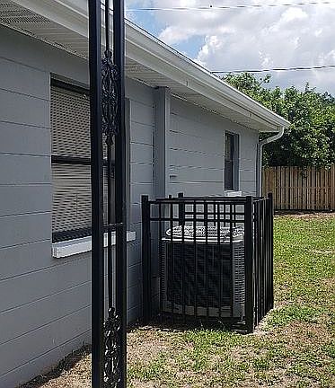 3rd image of 1330 Warrington Way