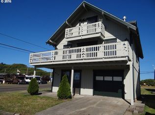 910 Beach Blvd, Winchester Bay, OR 97467