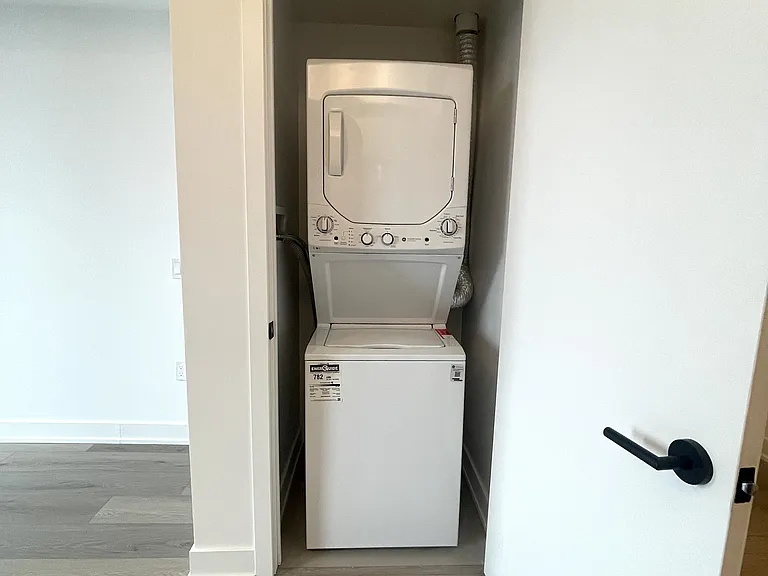 758 Dovercourt Rd #608 — Photo 9