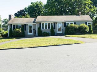 8 Edbert Dr, Holyoke, MA 01040