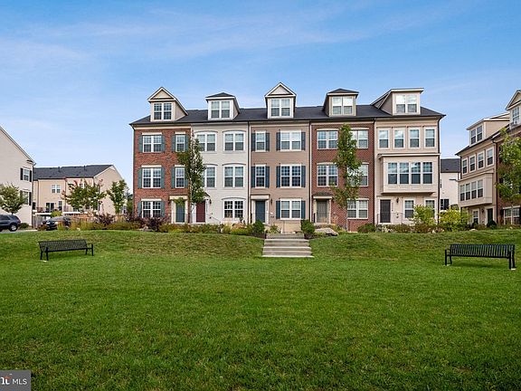 4th image of 22547 Phillips St #1601