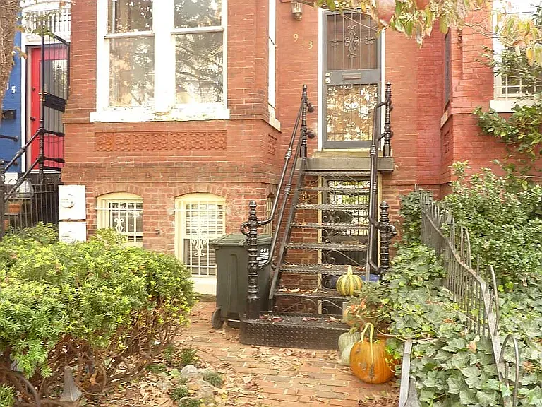 913 F St NE #BASEMENT — Photo 10