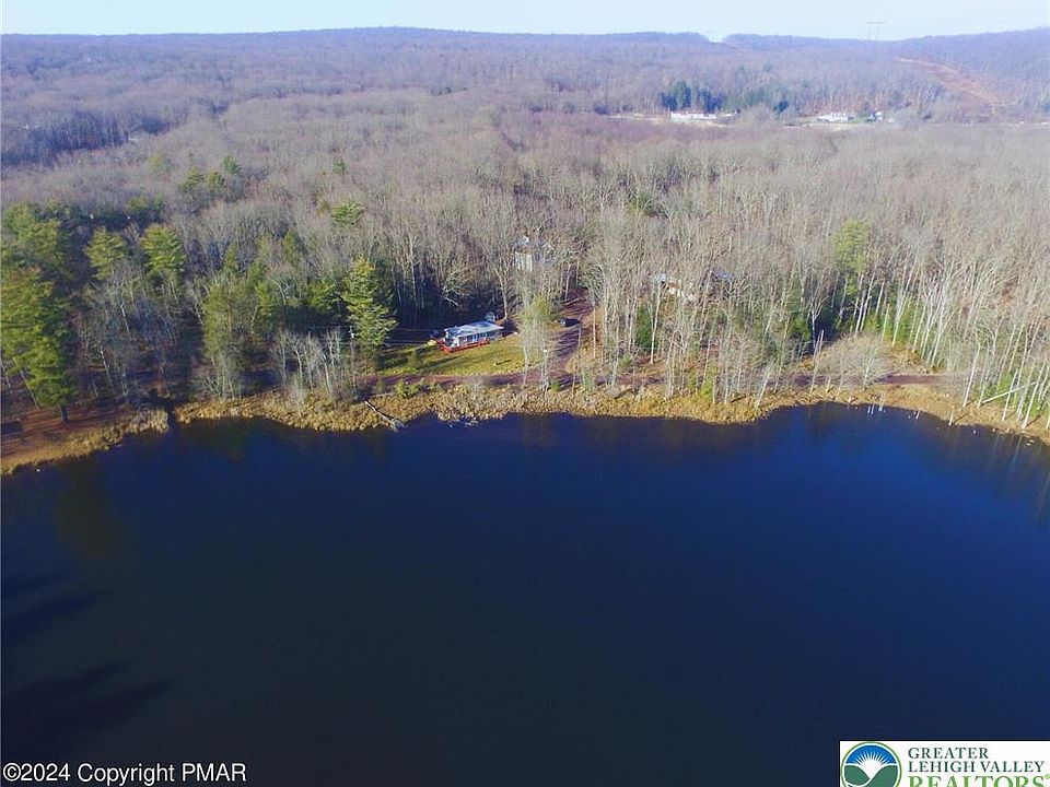 2nd image of 1261 Woodhaven Dr