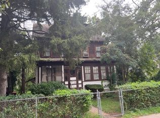 296 Cleveland St, Orange, NJ 07050