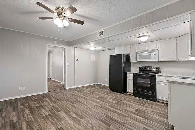 Sage Creek Apartments — Photo 33