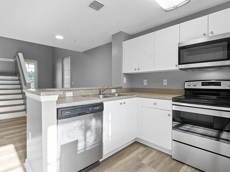 4822 Chancellor Dr #20 — Photo 5