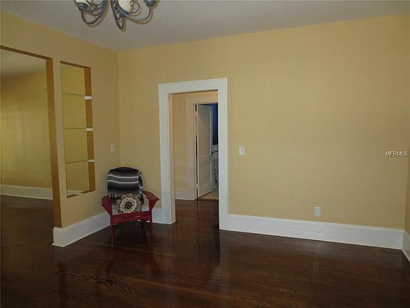 3rd image of 1201 E Paris St