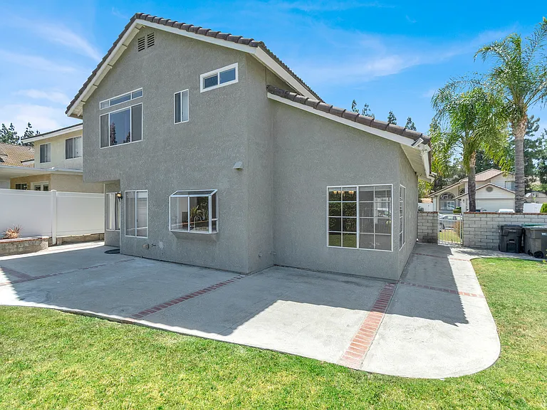 1741 Sugar Pine Dr — Photo 26