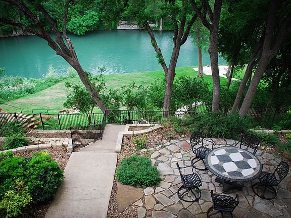 2nd image of 1329 Gruene Leaf Dr