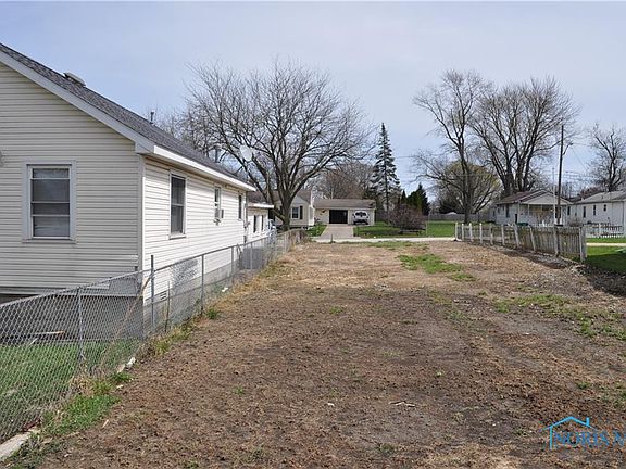5th image of 1915 Sheffield Pl