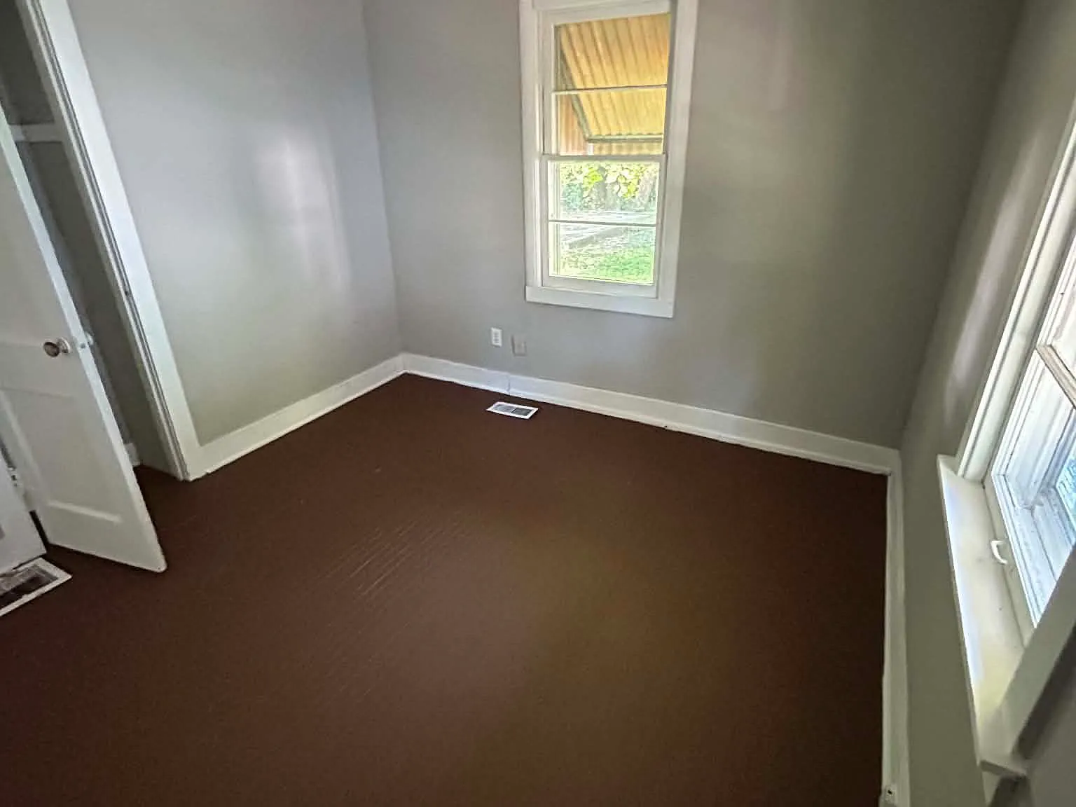 2 bed, 672 sqft, $1,100 — Photo 3