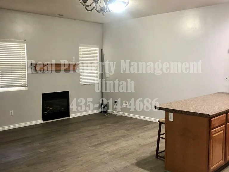 664 S 410 E #C — Photo 4