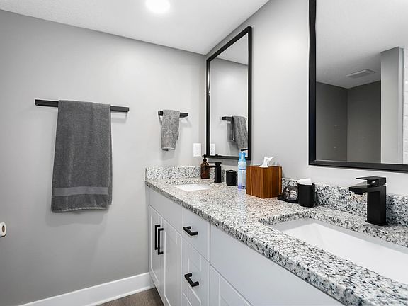 5th image of 1810 W 36th St