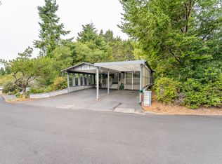 1600 Rhododendron Dr, Florence, OR 97439