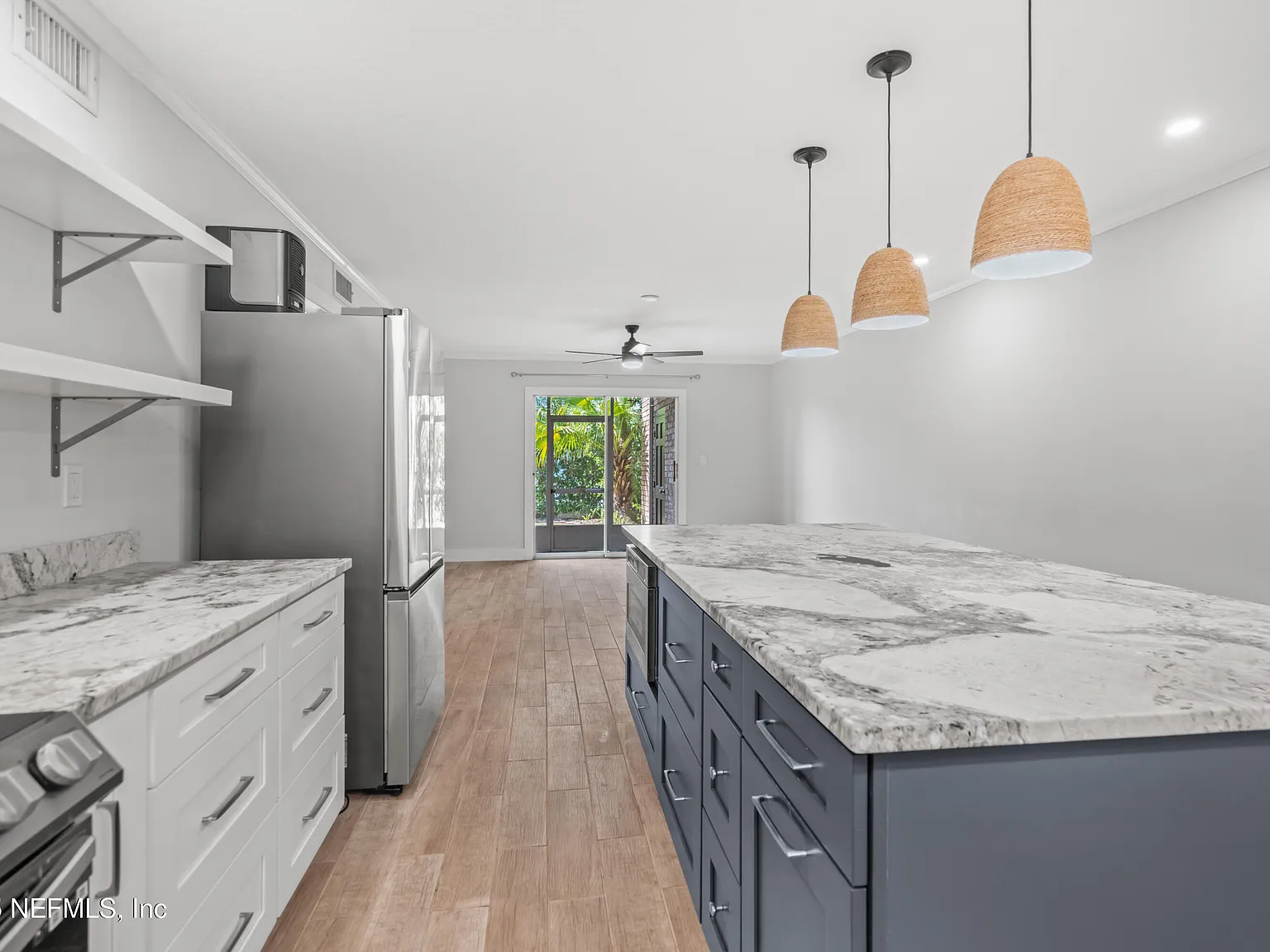 2 bed, 1.0 bath, 832 sqft, $2,175 — Photo 4