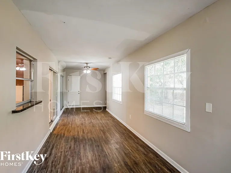 7925 Indigo St — Photo 8
