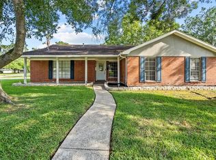 846 Beachcomber Ln, Houston, TX 77062