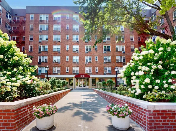 1 Sadore Lane #3X, Yonkers, NY 10710