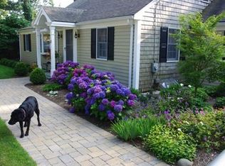 8 Johnson St, Falmouth, MA 02540