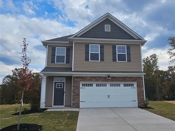 111 Denbigh Ln, Greenville, SC 29605