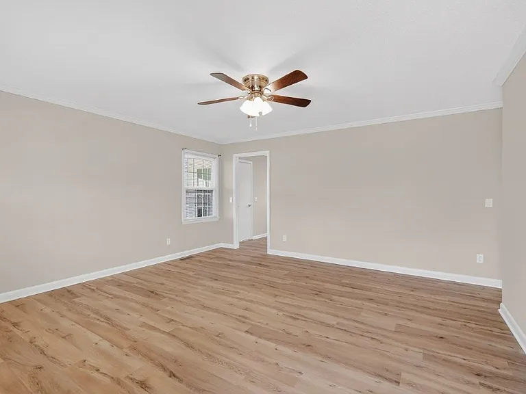 105 Kingwood Ave — Photo 14