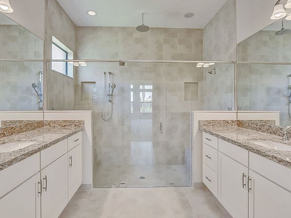 Chic owner s luxury bath