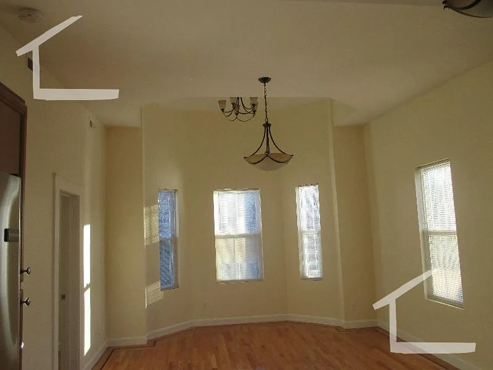 235 Boylston St #3