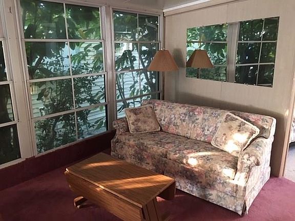 5th image of 228 Nettles Blvd