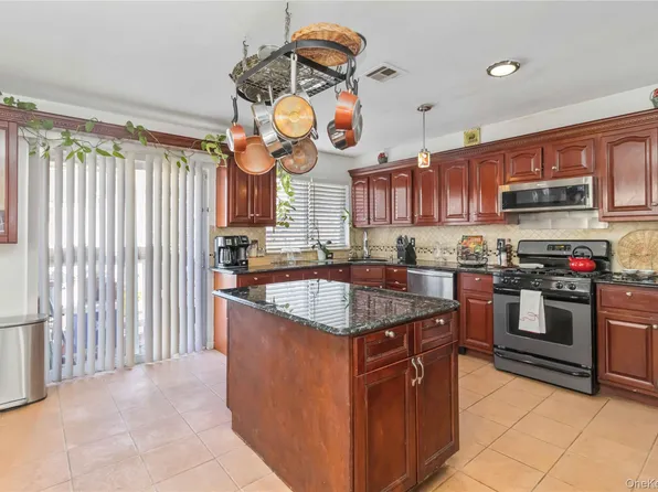 25 South Street, Staten Island, NY 10310