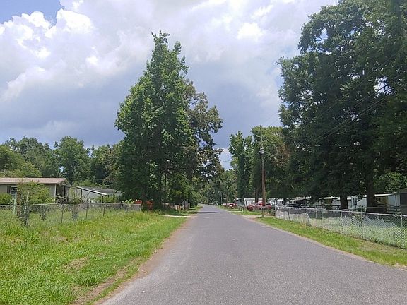 5th image of 109 Aleene Dr