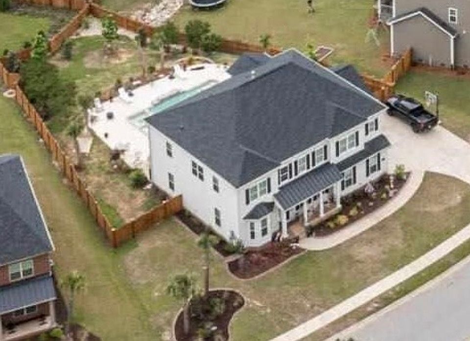2nd image of 324 Brookridge Dr