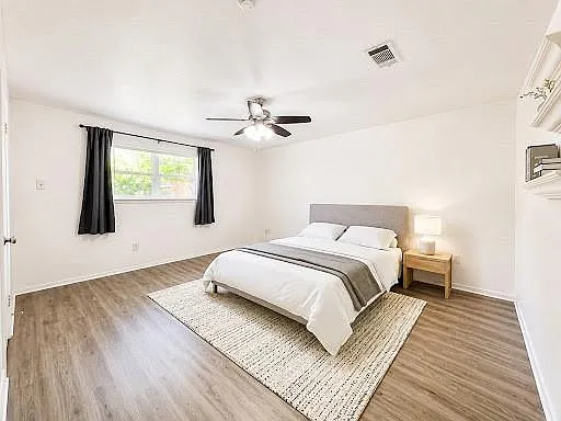 14011 Wickersham Ln — Photo 11
