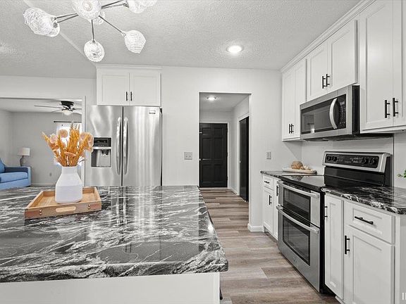 5th image of 5470 W Shadybrook Dr