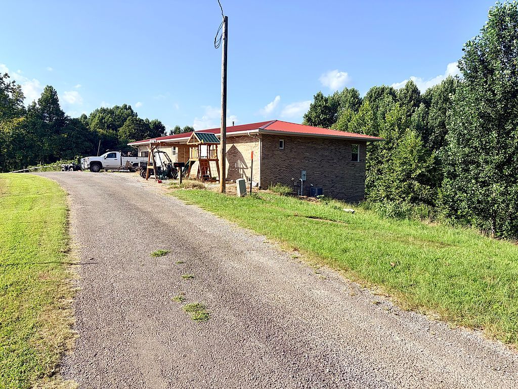 315 Jerry Bilbrey Ln - Property Image