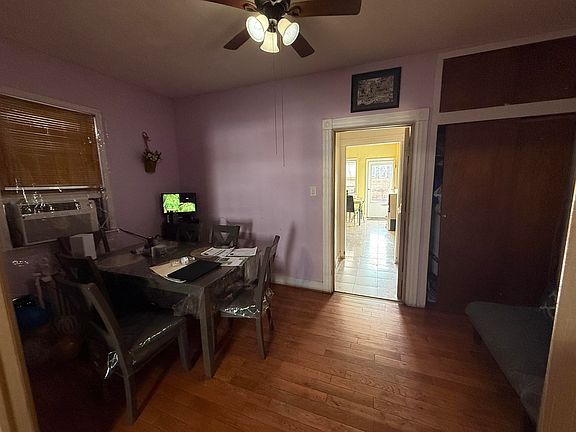 5th image of 191 Boyd Ave