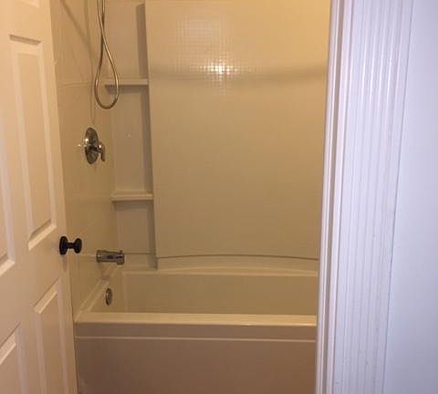 3rd image of 202 Beltzhoover Ave #1