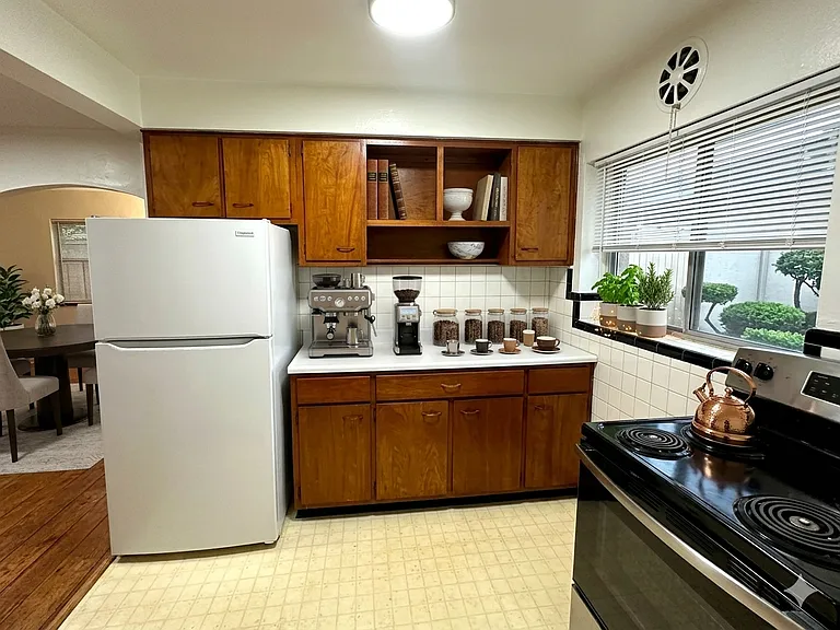 239 Parkway Ave #1 — Photo 6