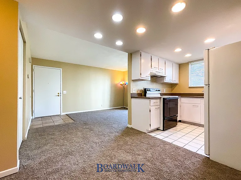 1060 E Quail Park Dr #C — Photo 8