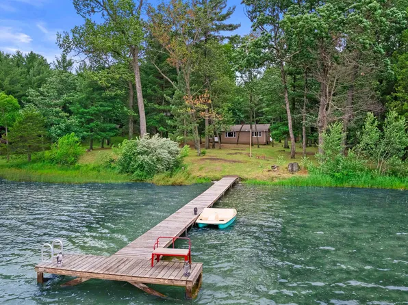 N3388 Pine Ln, Wautoma, WI 54982