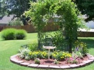 2704 Taylor Dr, Harrison, AR 72601