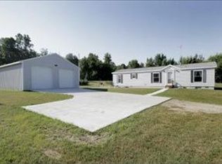 935 Marsh Rd, Plainwell, MI 49080