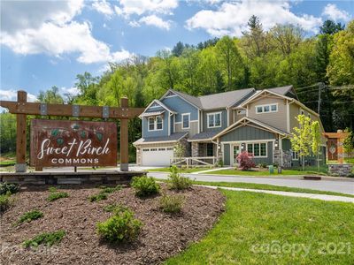 566 Sweet Birch Park Ln, Black Mountain, NC, 28711