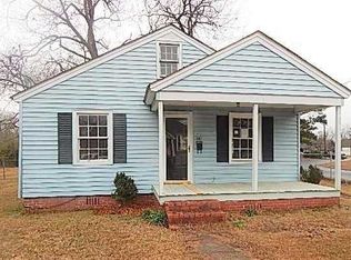 307 Graves St, Selma, NC 27576