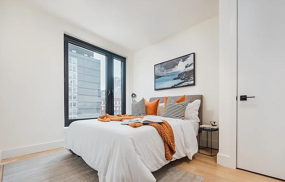 1st image of 260 Gold St #504